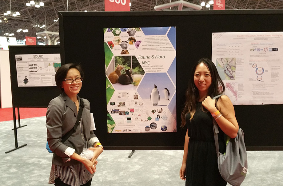 Elaine and Winnie at STRATA HADOOP 2015-09-28